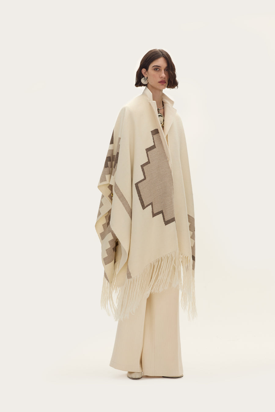 Ruana Ampi en Telar Manual